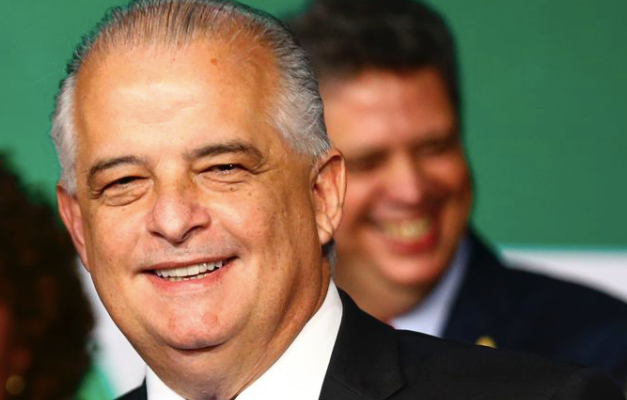 Ministro detalha o Voa Brasil, programa de passagens aéreas a R$ 200