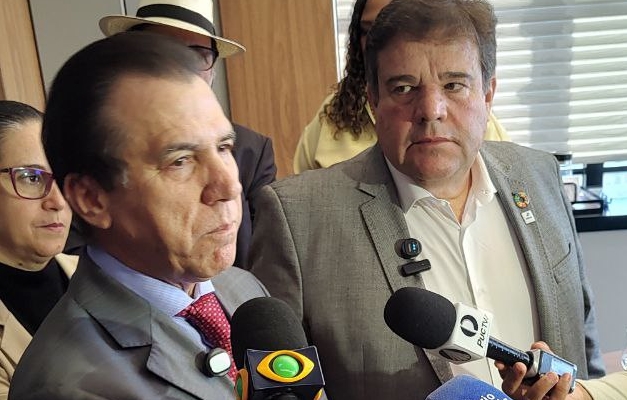 Ministro do Trabalho critica jornada 6x1 durante visita a Goiânia: "Cruel"