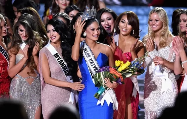 Miss Filipinas é eleita Miss Universo após coroação de colombiana
