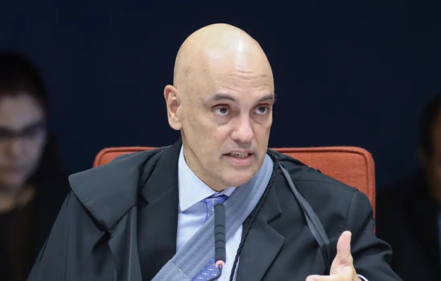 Moraes diz que Bolsonaro pode ser preso se descumprir medidas cautelares