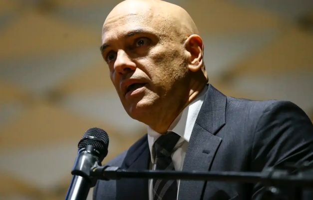 Moraes diz que Justiça é cega, mas não é tola