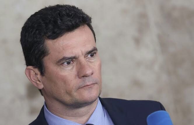 Moro pede análise de 'suspeição' do novo juiz da Lava Jato