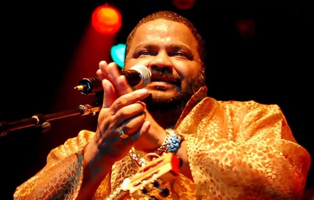 Morre Arlindo Cruz, compositor que redefiniu o samba, aos 66 anos