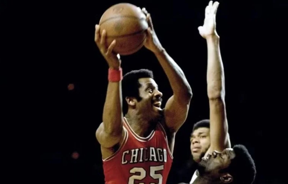 Morre Chet Walker, ídolo do Chicago Bulls e Philadelphia 76ers, aos 84 anos