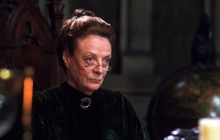 Morre Maggie Smith, premiada atriz britânica, aos 89 anos