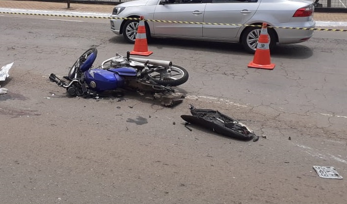Motociclista morre após cair e ser atropelado por carreta na Av. Perimentral
