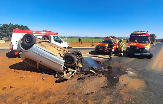 Motorista fica gravemente ferido após acidente na GO-080, em Goianésia
