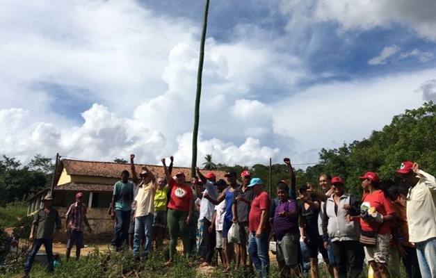 MST invade três áreas na Bahia, após deixar terreno da Embrapa em Pernambuco
