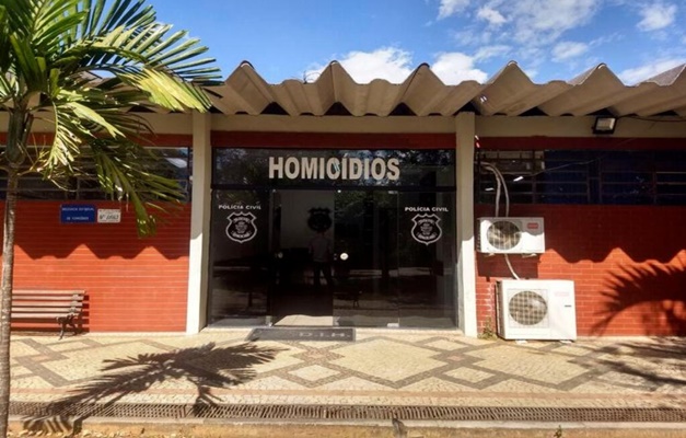 Mulher é presa no Paraná por homicídio em Goiânia no ano de 2010