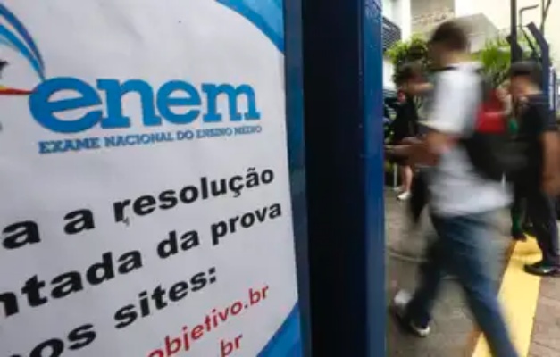Mulheres representam 60% das inscrições no Enem 2025