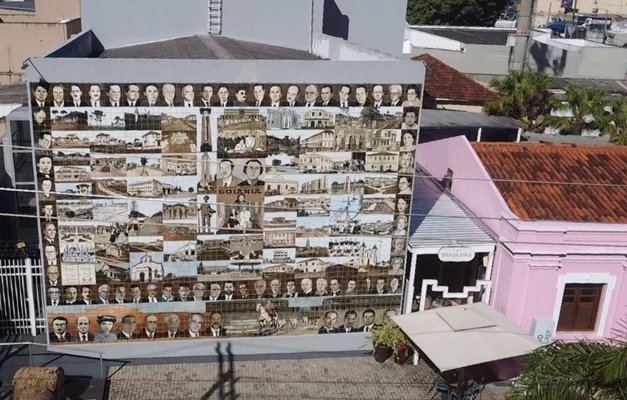 Mural dos Pioneiros de Goiânia no IHGG é tributo à história e à memória