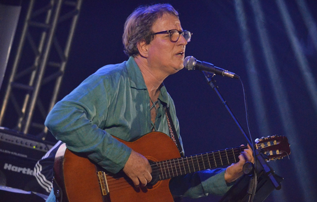 Música goiana: Gilberto Correia divide palco com Simoni Matos na sexta (25)