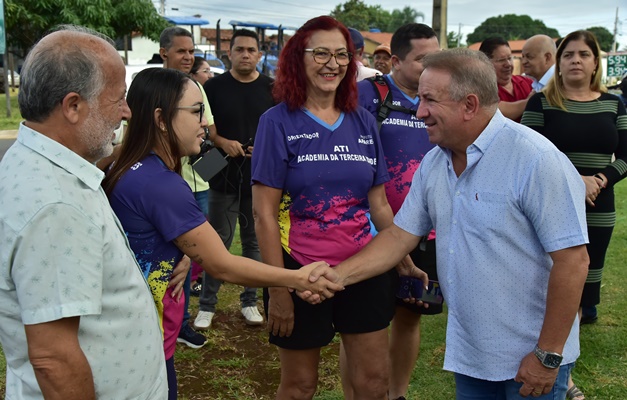 Mutirão em Aparecida de Goiânia leva benefícios à região da Vila Maria