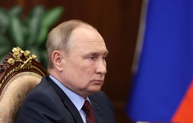 Na Rússia, Putin declara lei marcial em regiões anexadas da Ucrânia