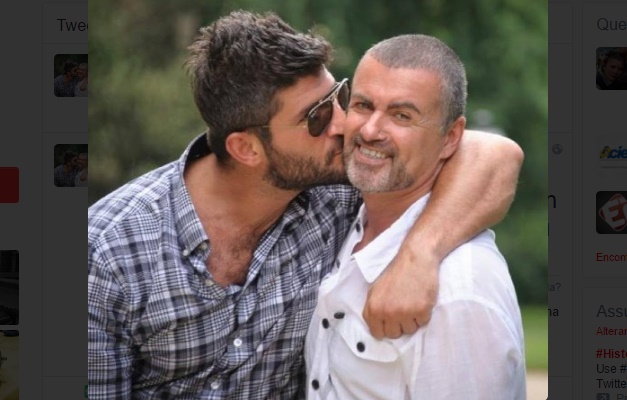 Namorado de George Michael o encontrou morto na cama 