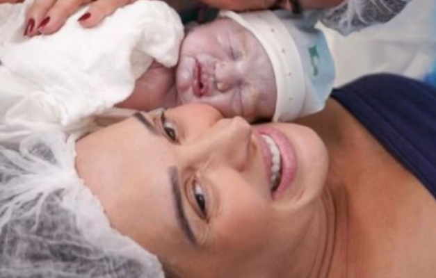 Nasce Luca, filho de Claudia Raia e Jarbas Homem de Mello