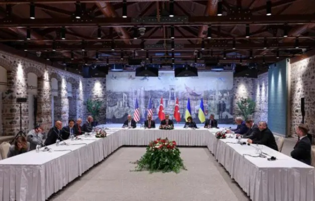 Negociações de paz entre Rússia e Ucrânia terminam em menos de 2 horas, dizem autoridades