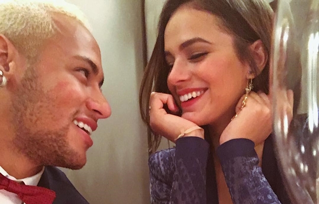 Neymar confirma fim do namoro com Bruna Marquezine 