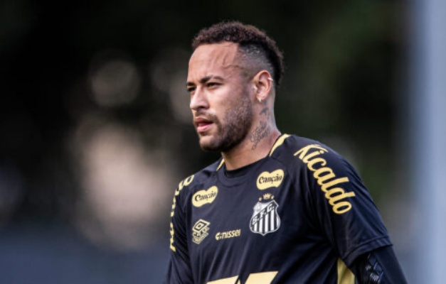 Neymar diz que está mais perto de renovar contrato com o Santos: 'Quero morrer ali'