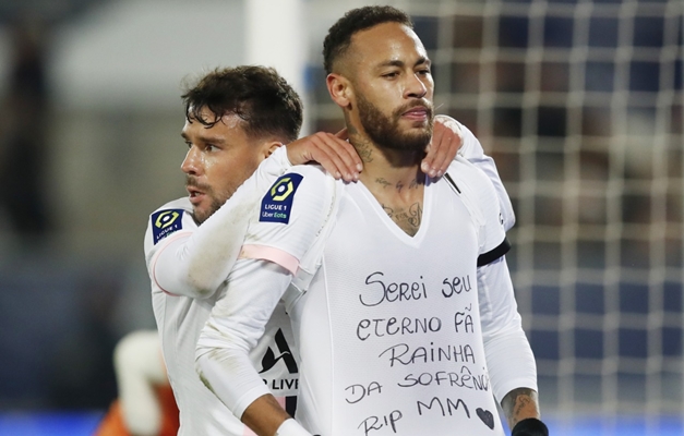 Neymar marca gol no campeonato francês e dedica a Marília Mendonça