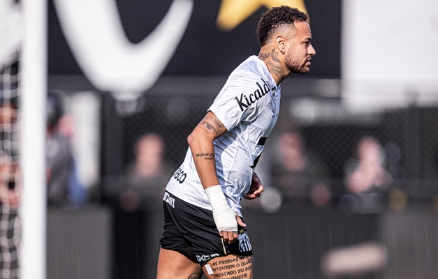 Neymar testa negativo para covid-19 e pode retomar atividades com o Santos