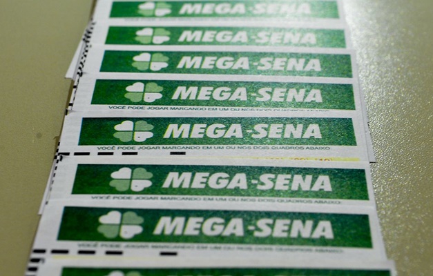 Ninguém acerta as seis dezenas da Mega e prêmio vai para R$ 40 milhões
