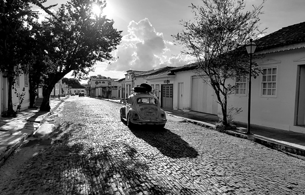 No fundo da garrafa tem sempre um caldo