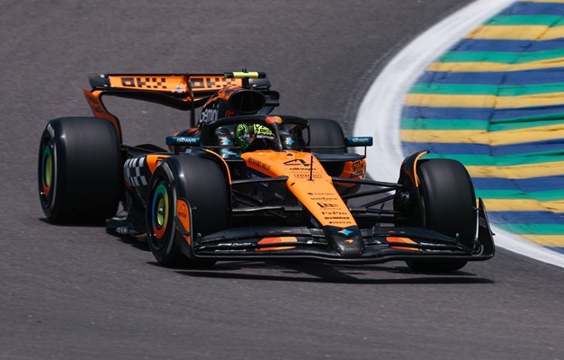 Norris toma a ponta na última volta e lidera 1º treino livre do GP de São Paulo