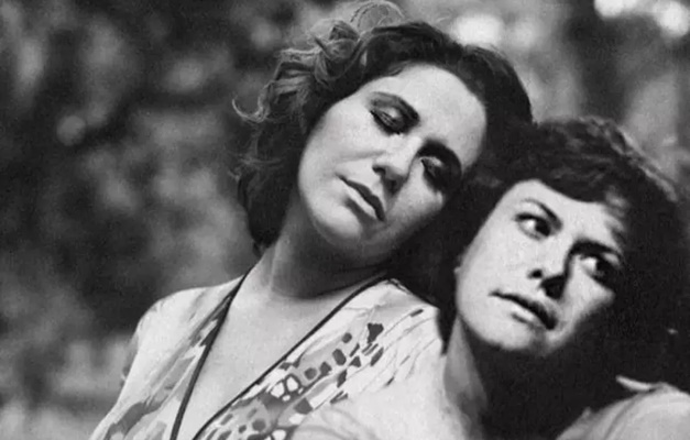 Nos 42 anos sem Elis, Maria Rita homenageia a mãe: "Nunca é fácil pra mim"
