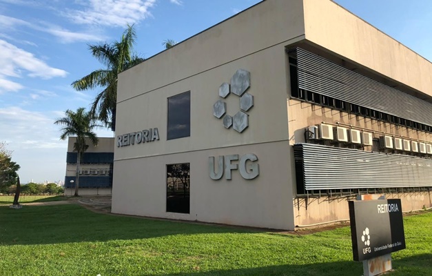 Nota de corte para graduação em IA ultrapassa Medicina no ranking da UFG