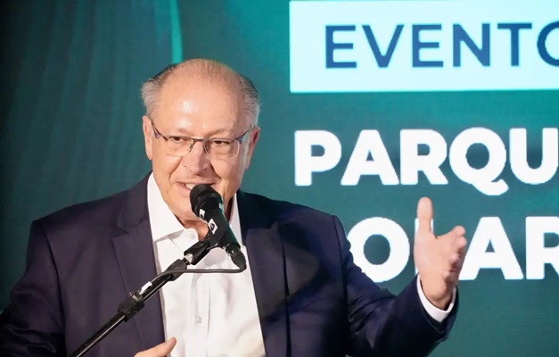 Nova tarifa de Trump sobre o aço vai encarecer produto, diz Alckmin