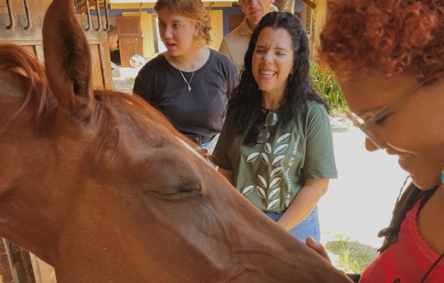 Nova turma do Ateliê de Artes e Ofícios conhece o Jockey Club de São Paulo