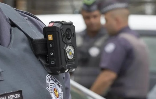 Novas câmeras corporais: policial vai poder interromper gravação, prevê edital do governo de SP