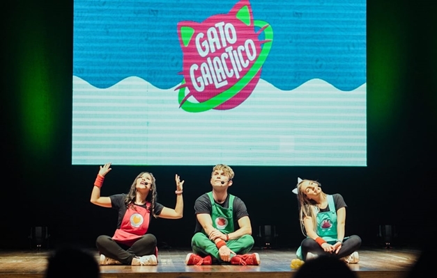 Novo espetáculo do Gato Galáctico chega ao Teatro Goiânia 