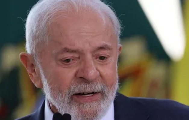 Novo procedimento de Lula foi um sucesso, diz médico do presidente