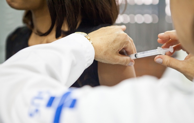 Número de meninas vacinadas contra o HPV em Goiânia é considerado baixo