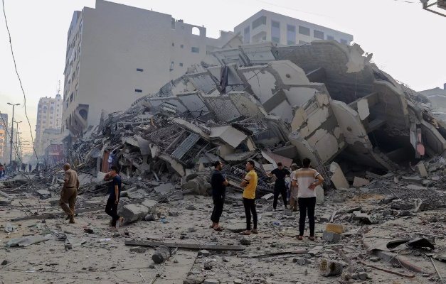 Número de mortos em conflito entre Israel e Hamas chega a 4,6 mil 