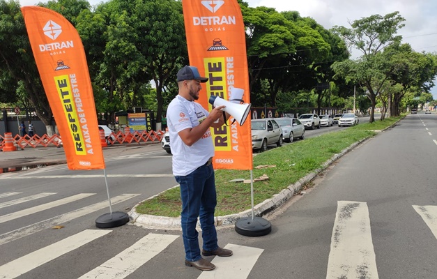 Número de multas por desrespeito ao pedestre cresce mais de 300% em Goiânia