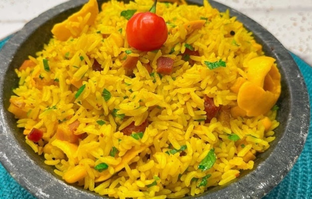 Nutricionista destaca como o arroz com pequi pode ser benéfico para a saúde