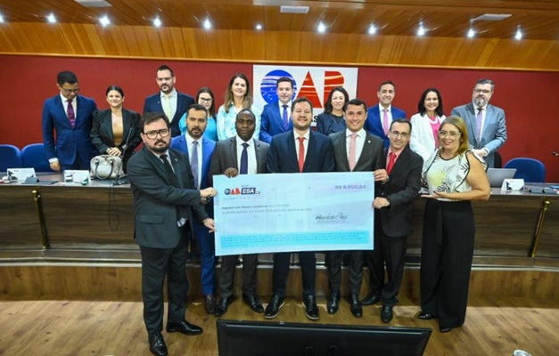 OAB-GO premia vencedores do Concurso de Júri Simulado 