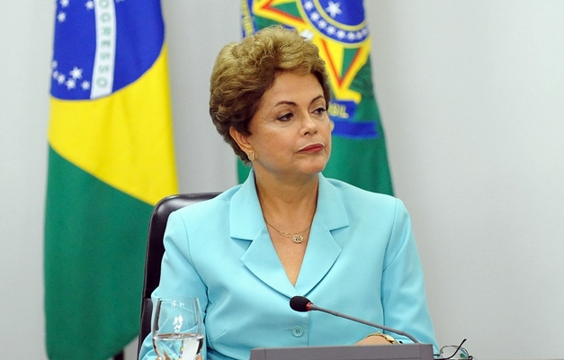 OAB pressiona Dilma por mais recursos para Fies e cogita ir ao STF