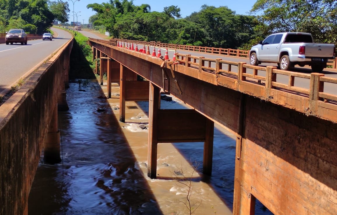 Obra interdita ponte sobre o Rio Claro e altera tráfego na BR-364 em Jataí 