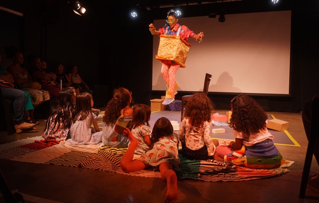 Oficina teatral explora peça infantil em três cidades goianas