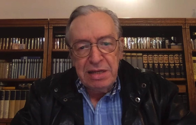 Olavo de Carvalho morre aos 74 anos