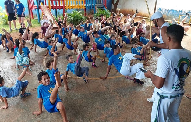 ONG Terra Livre promove Dia da Criança com passeios e capoeira
