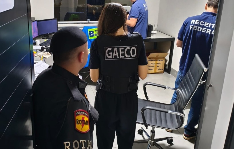 Operação contra esquema do PCC cumpre 10 mandados em Senador Canedo 