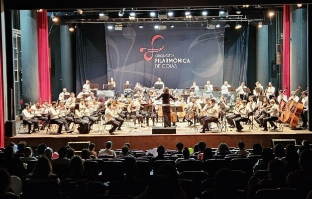 Orquestra Filarmônica apresenta concerto gratuito no Teatro Sesi