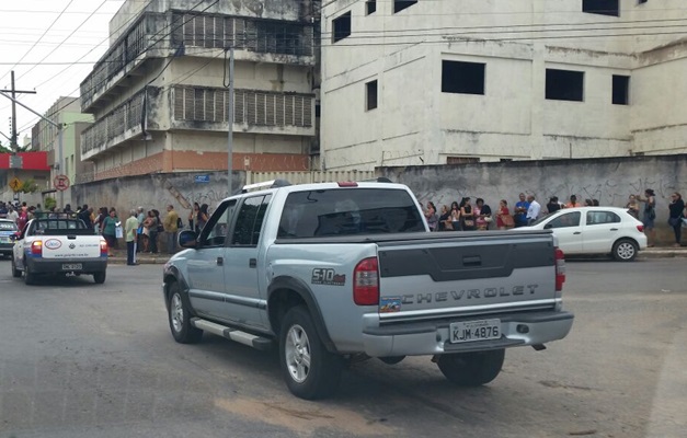 Pacientes enfrentam longa fila para atendimento na Santa Casa de Goiânia