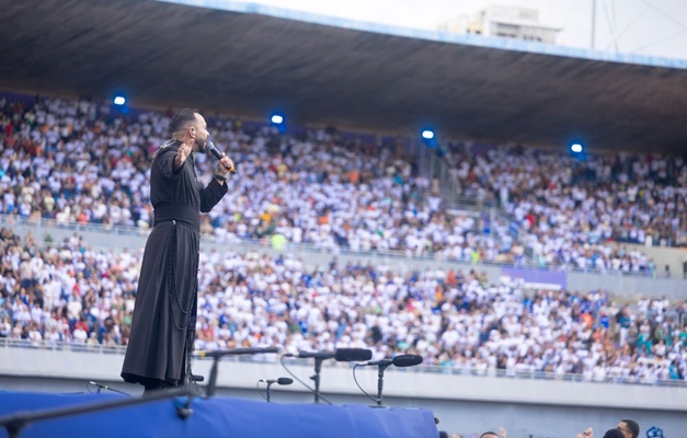 Padre Marcos Rogério destaca comoção nacional causada por Totus Tuus 2025