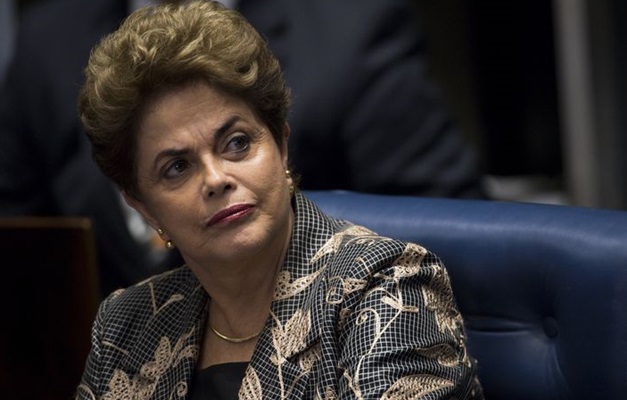 País está a um passo de um verdadeiro golpe de Estado, diz Dilma